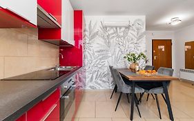 APARTAMENTY MIERZEJA - BALTIC PARK STEGNA, 33m2-57m2, 500 m od plaży, Bezpłatny Meleks